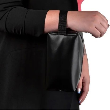 Necessaire com Alça em Material Sintético Preta Personalizado