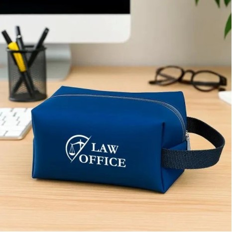 Necessaire com Alça em Material Sintético Azul Personalizado