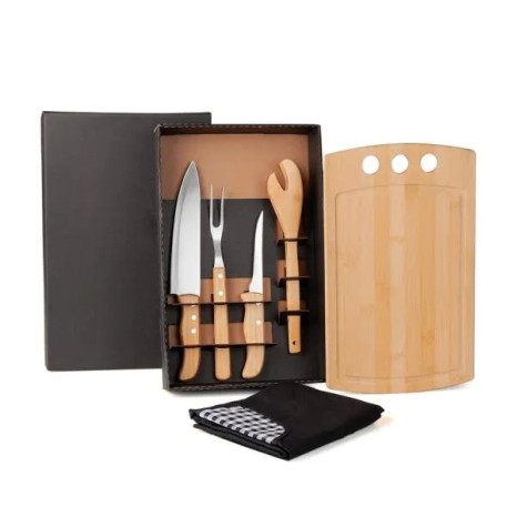 Kit para Churrasco em Bambu / Madeira / Inox com Avental 6 Pçs Personalizado